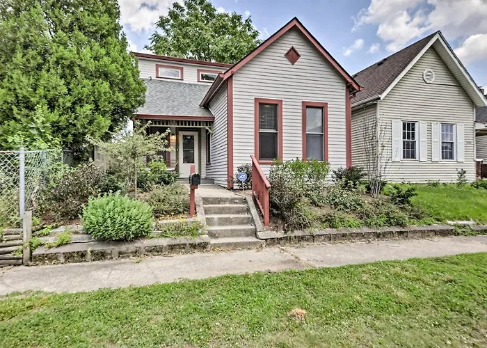 Updated Indianapolis Home, Walk To Lucas Oil!